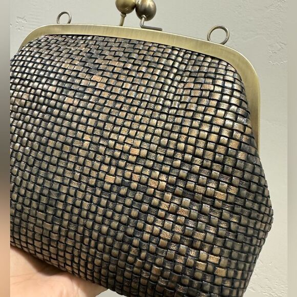 Vintage Style Distressed Woven Cowhide Handmade Kisslock Bag/Multi Use Style Bag - Picture 14 of 16